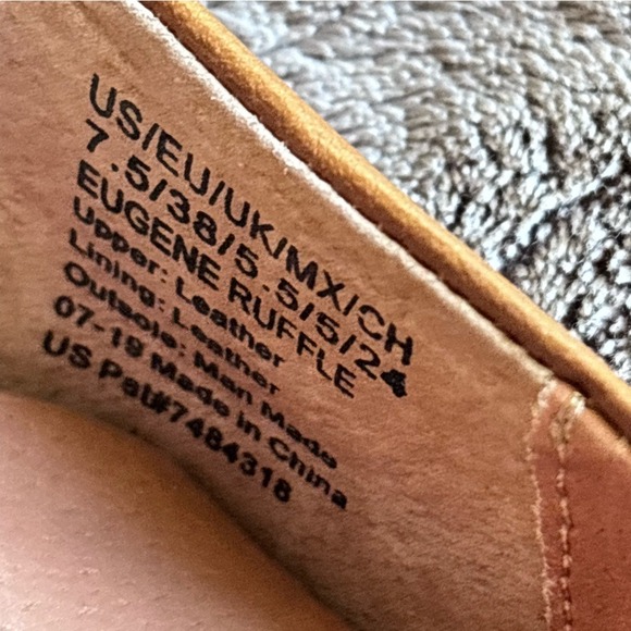 Gentle Souls by Kenneth Cole Leather Flats - Picture 2 of 10